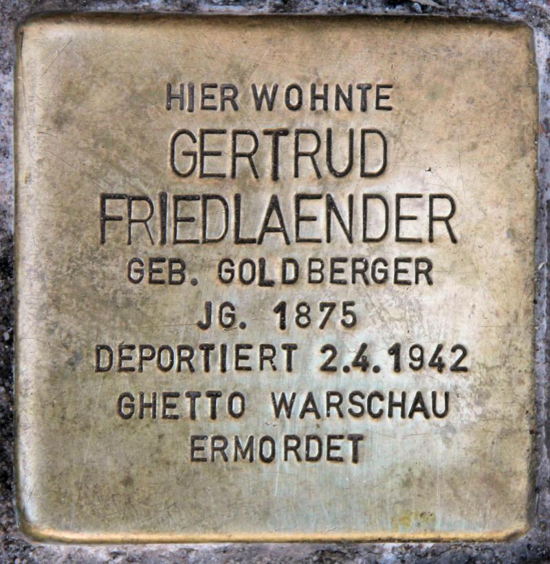 Stolperstein für Gertrud Friedländer.