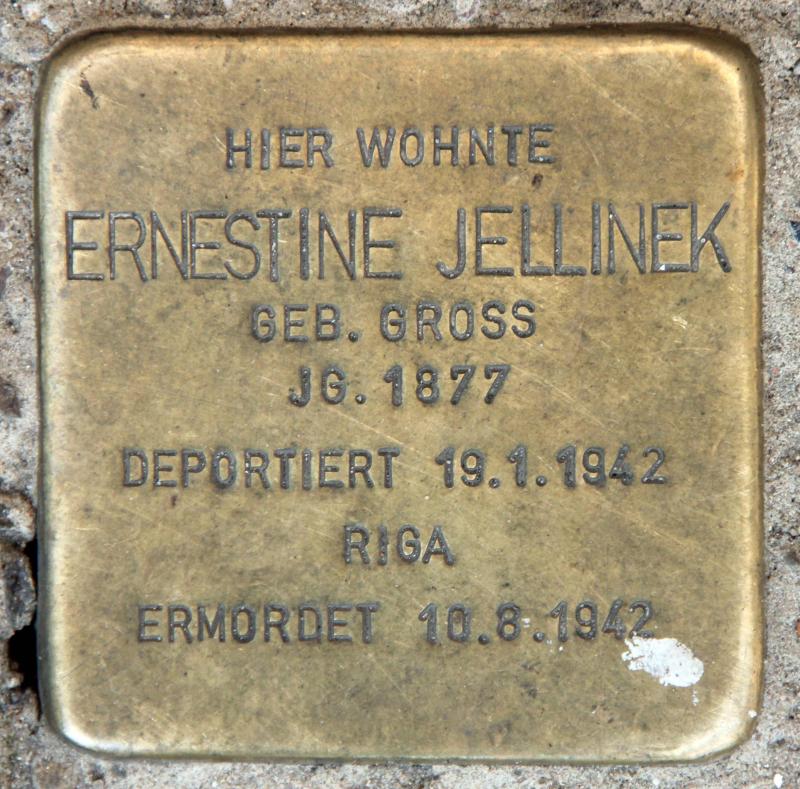 Stolperstein für Ernestine Jellinek.