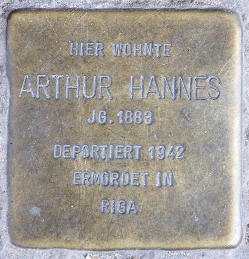 Stolperstein für Arthur Hannes.