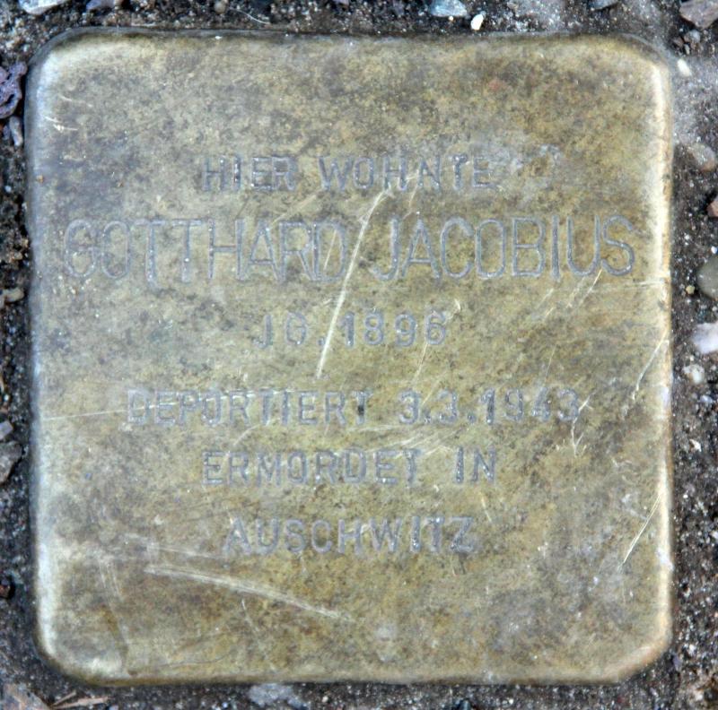 Stolperstein für Gotthard Jacobius.