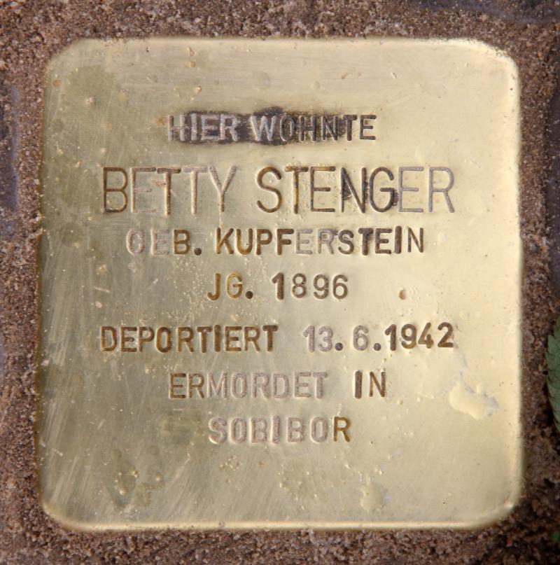 Stolperstein für Betty Stenger. Foto: OTFW.