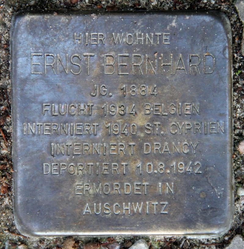 Stolperstein für Ernst Bernhard.