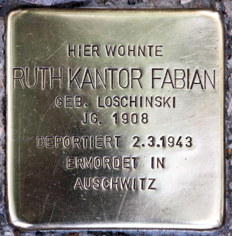 Stolperstein für Ruth  Kantor.