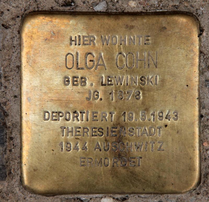 Stolperstein für Olga Cohn.