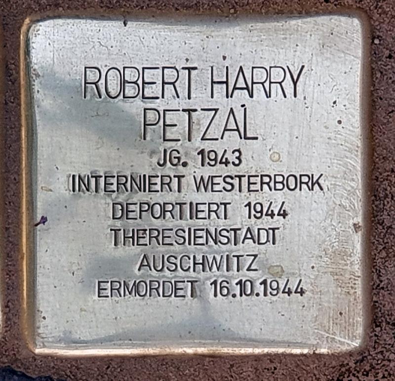 Stolperstein Robert Harry Petzal, Foto: OTFW
