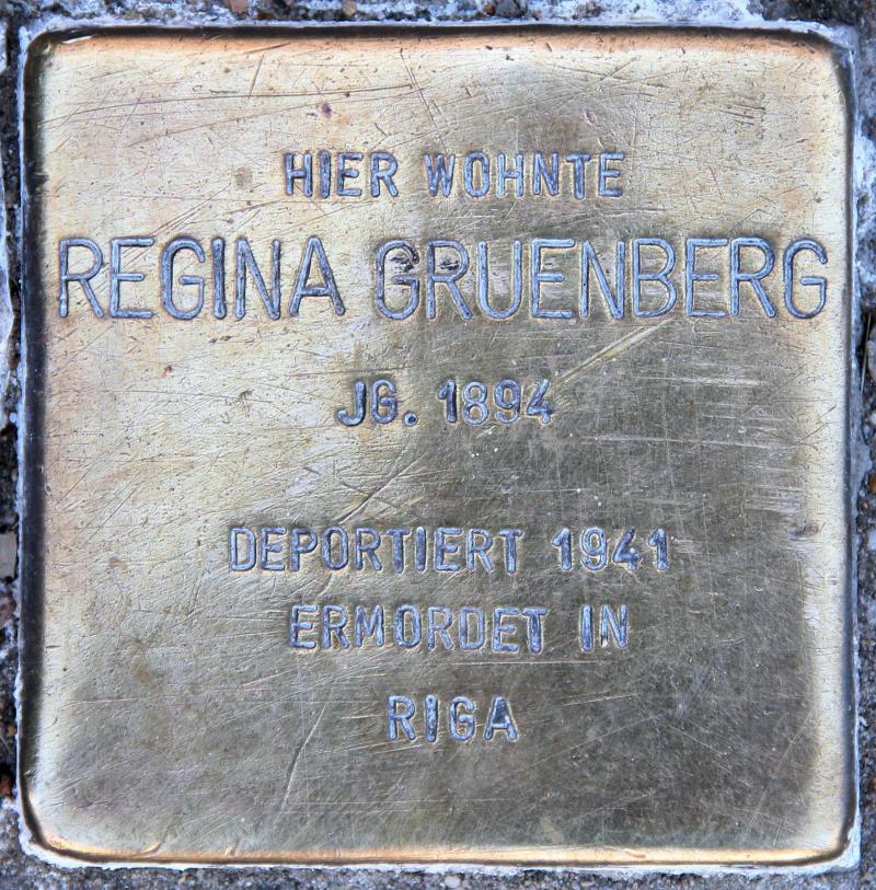 Stolperstein für Regina Gruenberg.