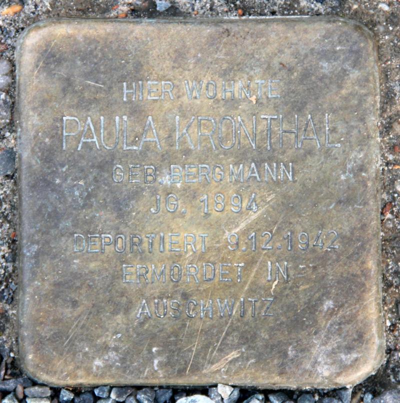 Stolperstein für Paula Kronthal.
