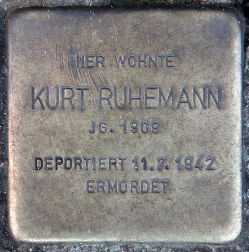 Stolperstein für Kurt Ruhemann.