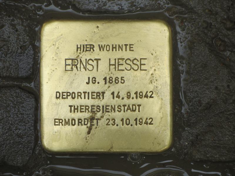 Stolperstein für Ernst Hesse © Initiative Charlottenburg-Wilmersdorf, April 2013