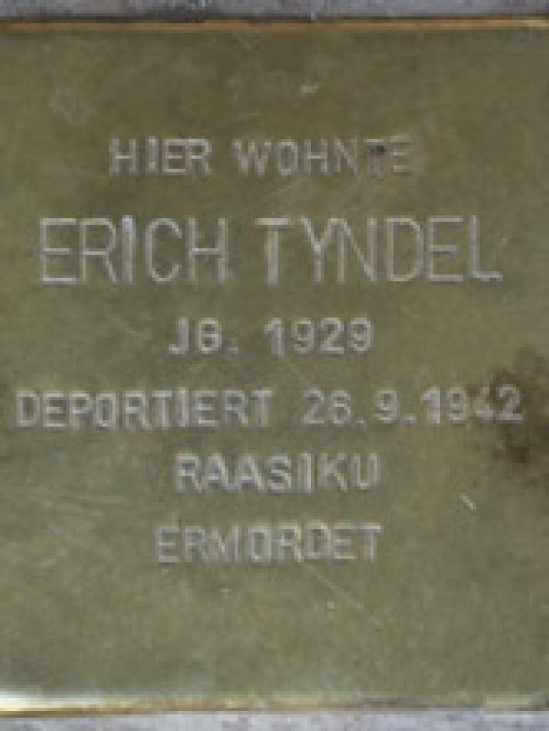 Stolperstein Erich Tyndel, Foto:H.-J. Hupka, 2013 