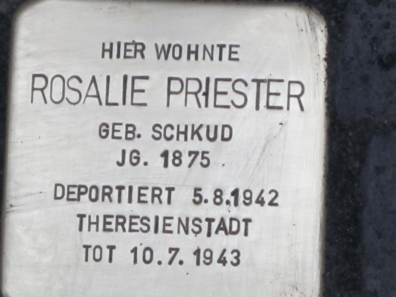 Stolperstein für Rosalie Priester. Copyright: MTS