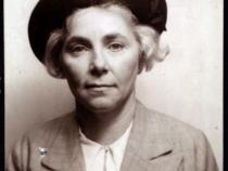 Portrait von Eva Bernhard