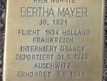 Stolperstein für Bertha Mayer (c)Projekt-Stolpersteine