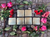 Stolpersteine für David, Feigla, Leo, Heinrich, Michael und Samuel Najman, Foto © P. Gutsche