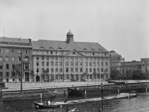 AEG - Hauptverwaltung in Berlin - Mitte, 1905 -1907, erbaut von dem jüdischen Architekten Alfred Messel ©️Bildarchiv Foto Marburg