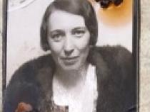 Foto von Alice Kohn aus dem Pass. Foto: Steve Kolm