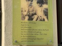 Tafel: Jüdisches Kinderheim e.V., Fehrbelliner Str. 92, Foto © D. Thünken-Klemperer