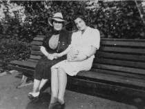 Stefanie Singer mit ihrer Mutter Chaja