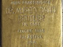 Stolperstein Dr. Alfred David Beutler Bild: Stolpersteine-Initiative CW, Hupka