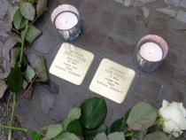 Stolpersteine Frida und Karl Frisch, Aalesunder Str. 3, Berlin (c) Stolperstein Initiative Prenzlauer Berg