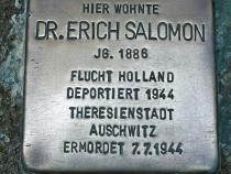 Stolperstein für Dr. Erich Salomon Bild: Stolpersteine-Initiative CW, Timper
