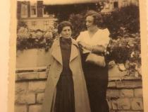 Ettel Klainberg mit ihrer Mutter in Berlin (c) Helen Harvey, Simon Kaye, Sarah Goodyear