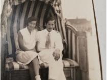 Alice Ruth Feldmann mit ihrem Cousin Gordon Wagner, um 1927 © Privatbesitz