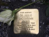 Stolperstein Dr. Julius Jacobsohn, © Initiative