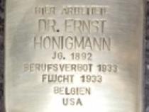 Stolperstein Dr. Ernst Honigmann © Initiative Mitte