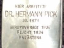 Stolperstein Dr. Hermann Pick © Initiative Mitte