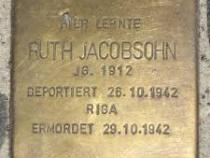 Stolperstein für Ruth Jacobsohn vor der Humboldt-Universität Unter den Linden