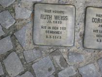 Stolperstein für Ruth Weiß. Copyright: MTS
