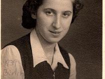 Shula Schwarz in Berlin 1939; Foto: Familie Schwarz (USA)