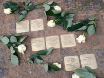 Stolpersteine vor dem Haus Immanuelkirchstr. 14; Foto © P. Gutsche