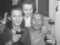 Theodor Weiss mit Klara Schröter und der gemeinsamen Tochter Eva © Privatbesitz