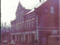 Wohn- und Geschäftshaus David Schlochauer in Ukta, Sensburg (Ostpreußen) Bild: Familienarchiv Shetzer